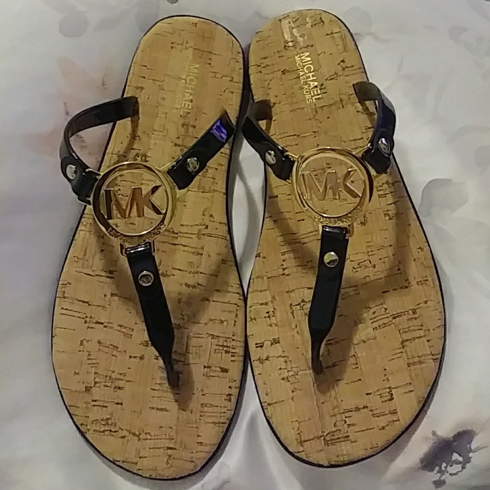 BRAND NEW 💋 Michael Kors black sandals size 8